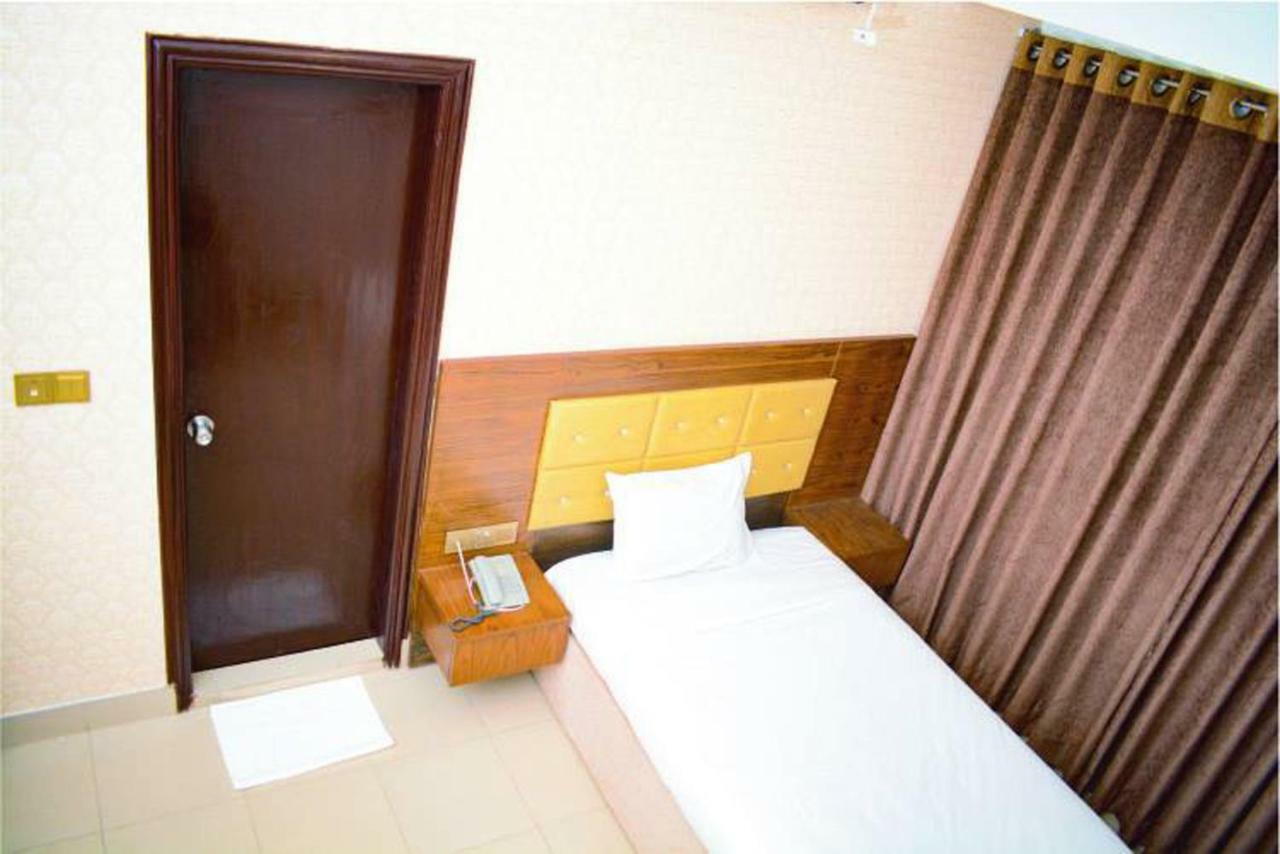The Alina Hotel & Suites Csittagong Kültér fotó